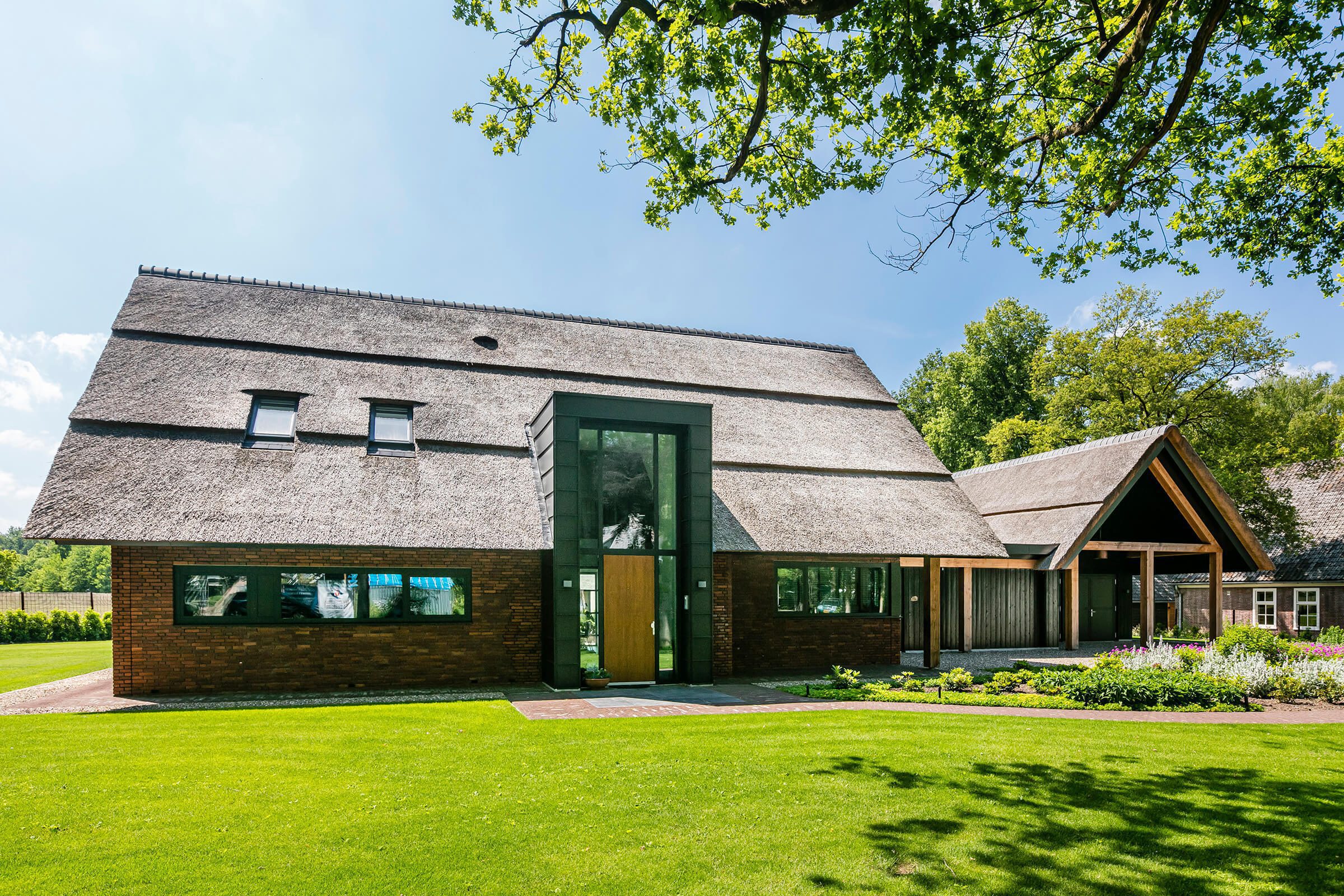 Villa te Enschede - voorzijde - Lichtenberg Exclusieve Villabouw