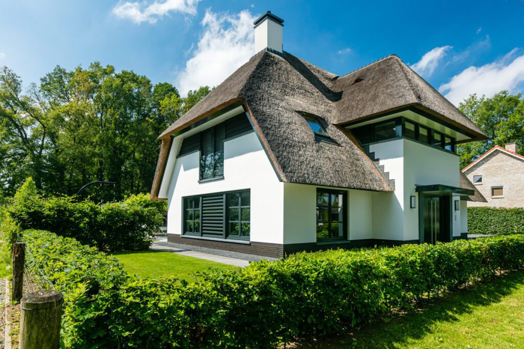 Luxe villa bouwen te Hengelo met Lichtenberg Exclusieve Villabouw.