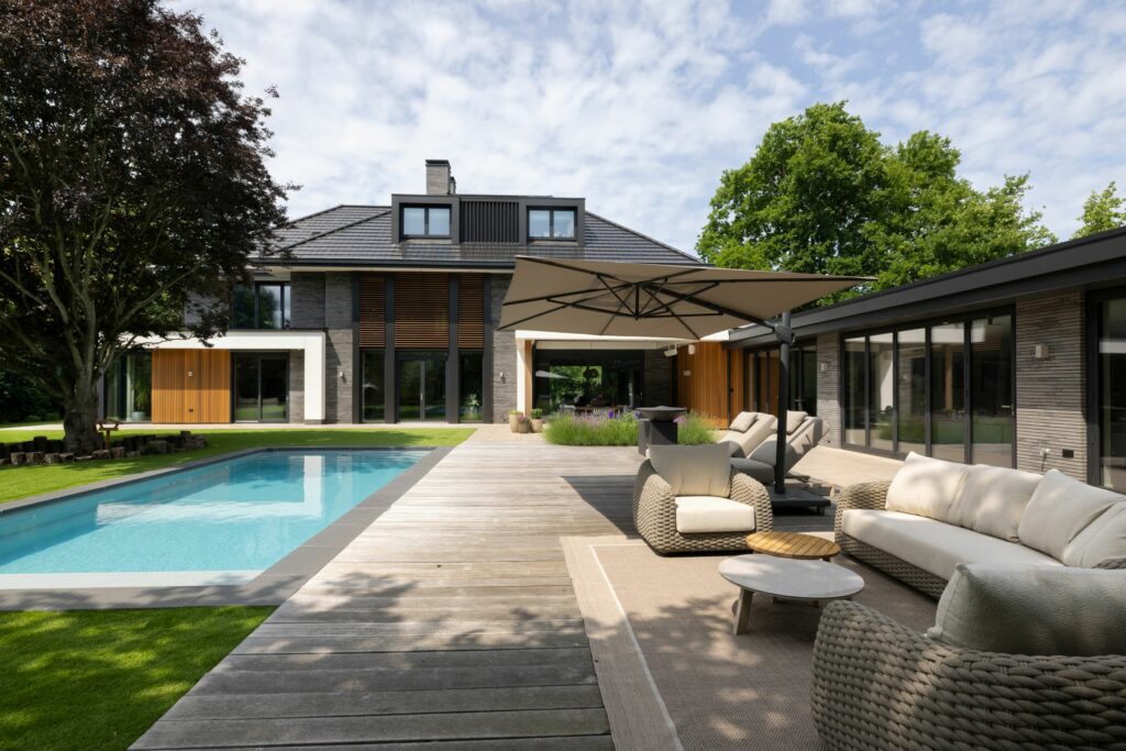 Luxe villa met zwembad Lichtenberg exclusieve villabouw