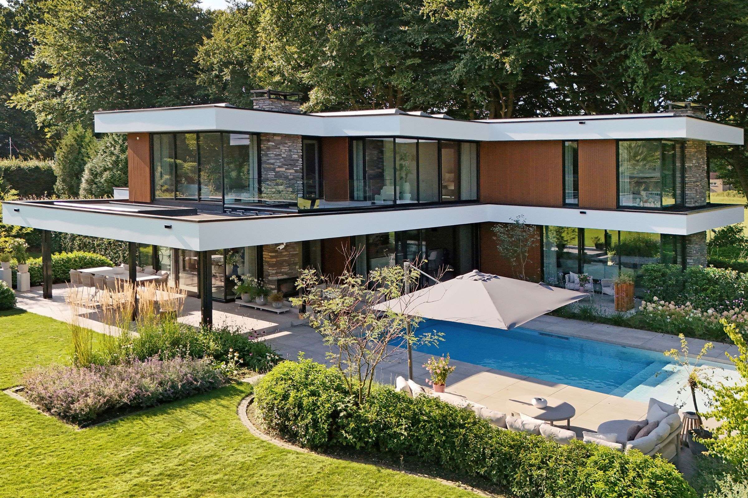 Luxe moderne villa - Lichtenberg Exclusieve Villabouw